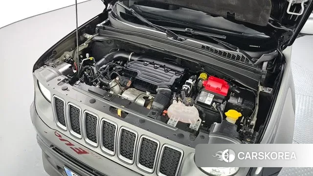 Jeep Renegade id 3180493 из Кореи 16