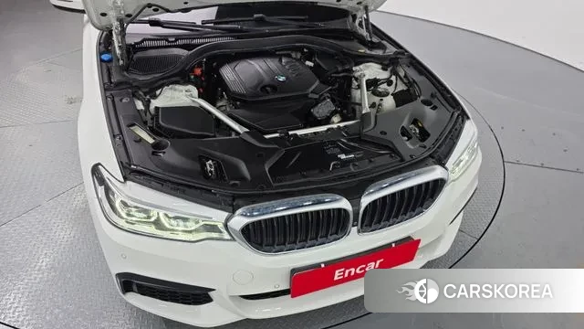 BMW 5 Series (G30) id 3514588 из Кореи 16