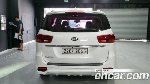 Kia The New Carnival id 2951581 из Кореи 15