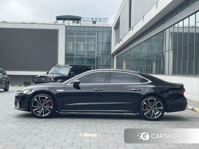 Audi A7L id 4278642 из Китая 13