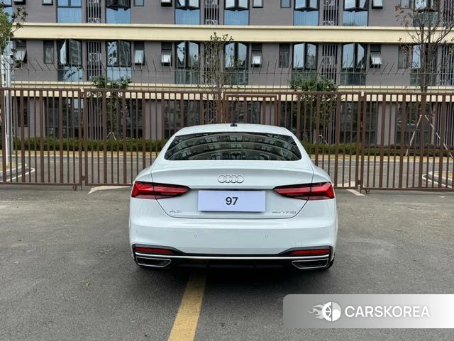 Audi A5 2021 Белый из Китая, фото 6