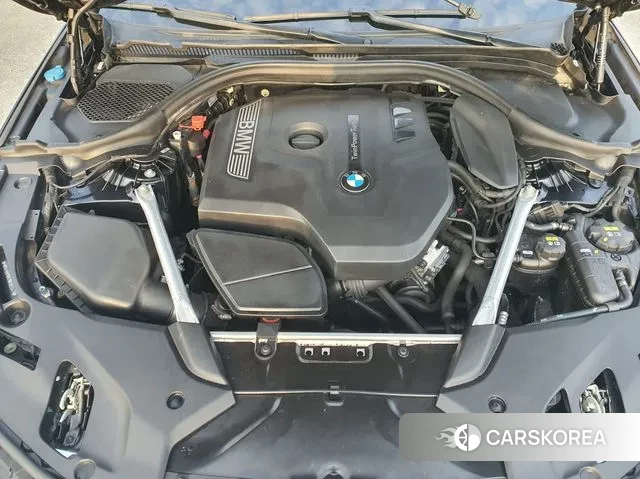 BMW 5 Series (G30) id 3061023 из Кореи 7