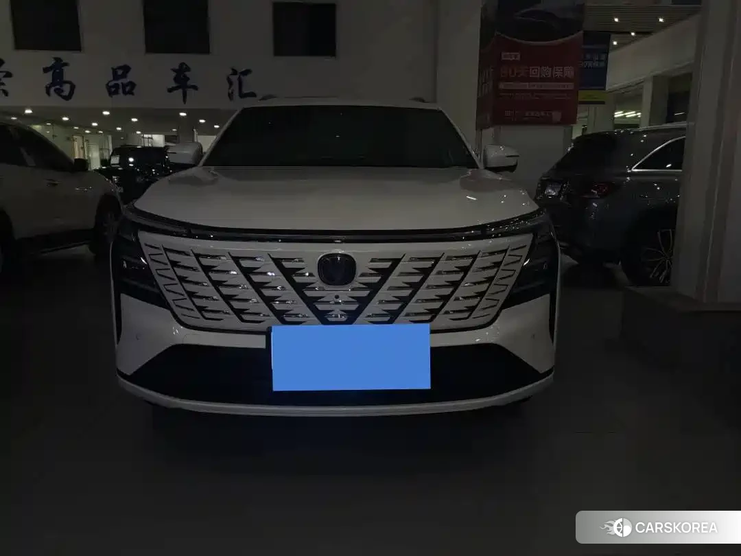 Chang'an CS75PLUS 2024 Белый из Китая, фото 6