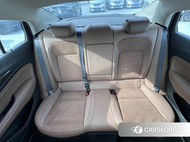 Buick Regal id 4240408 из Китая 19