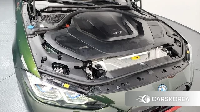 BMW i4 id 3472726 из Кореи 16