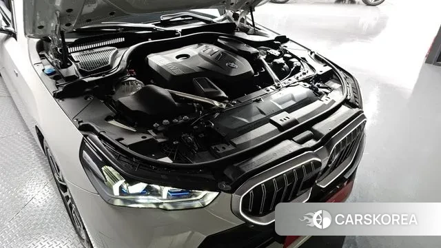 BMW 5 Series (G60) id 3431515 из Кореи 16