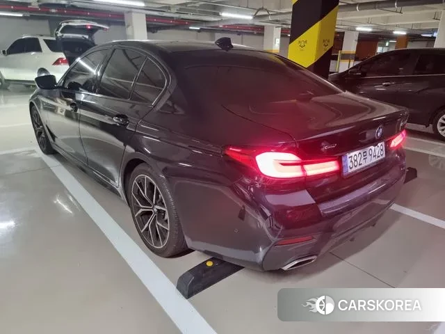 BMW 5 Series (G30) id 3370931 из Кореи 12