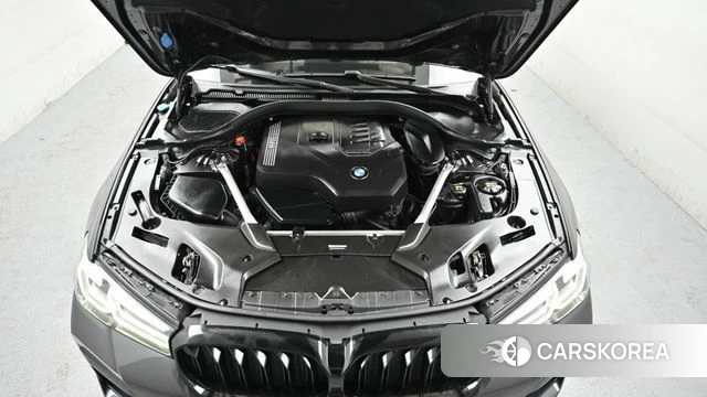 BMW 5 Series (G30) id 3805944 из Кореи 16