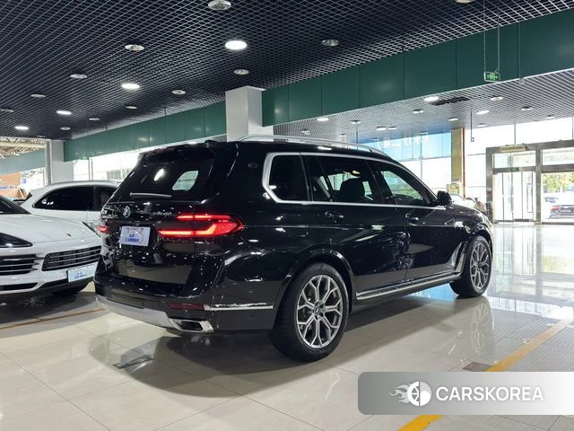 BMW X7 id 4273247 из Китая 16