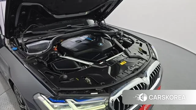 BMW 5 Series (G30) id 3488684 из Кореи 16