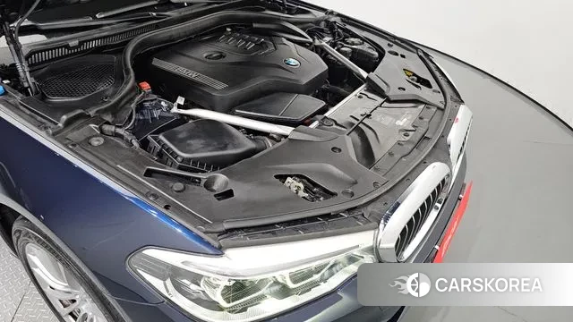 BMW 5 Series (G30) id 3090013 из Кореи 16