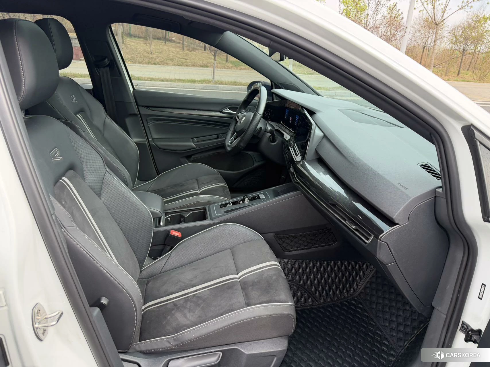 Volkswagen Golf id 4413379 из Китая 20