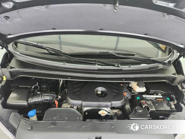 Hyundai The New Grand Starex id 4465706 из Кореи 16