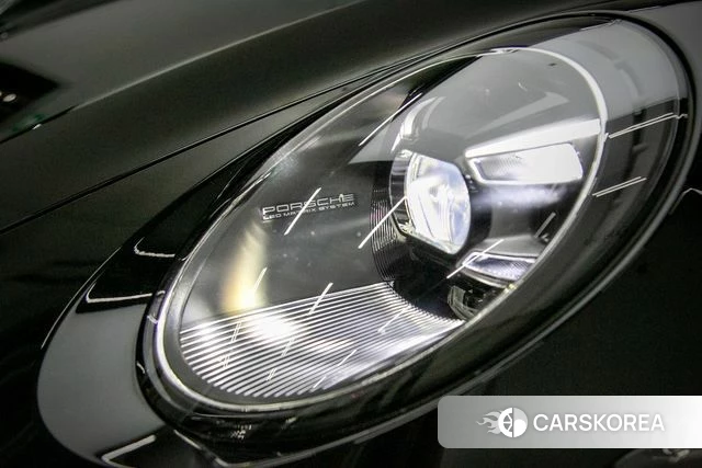 Porsche 911(992) id 4493980 из Кореи 7