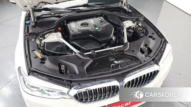 BMW 5 Series (G30) id 3568419 из Кореи 16