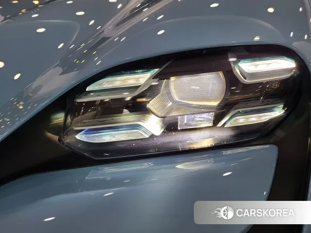 Porsche Taycan id 3289305 из Кореи 16