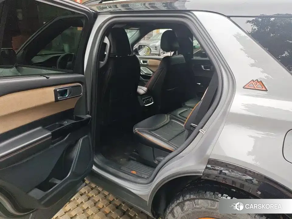 Ford Explorer 2026 Silver/gray из Китая, фото 6