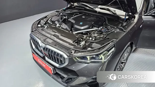 BMW 5 Series (G60) id 3745365 из Кореи 16