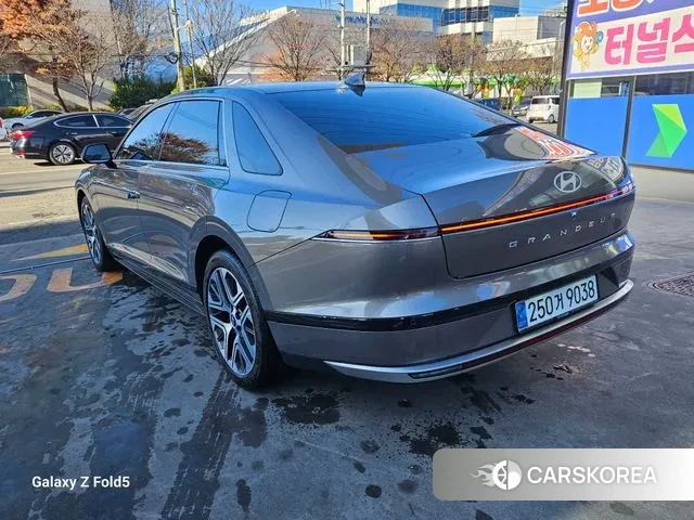 Hyundai Grandeur (GN7) id 3420180 из Кореи 16