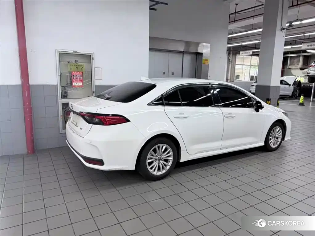 Toyota Allion 2022 Белый из Китая, фото 6