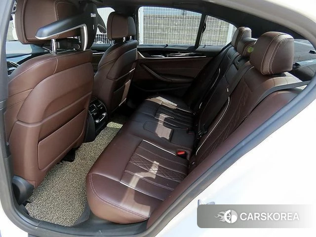 BMW 5 Series (G30) id 3942991 из Кореи 16