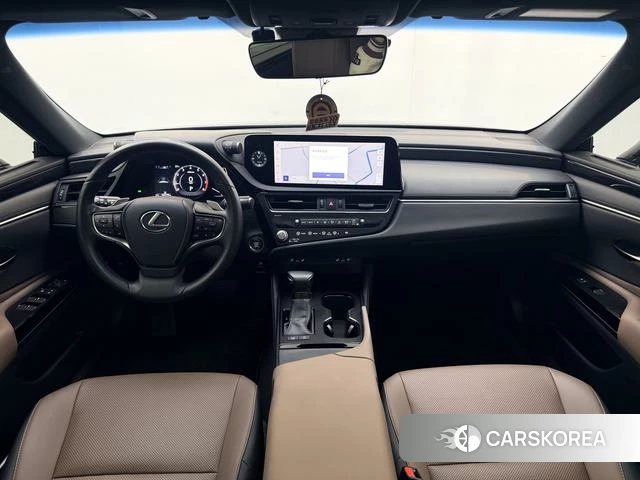 Lexus ES id 4300019 из Китая 16