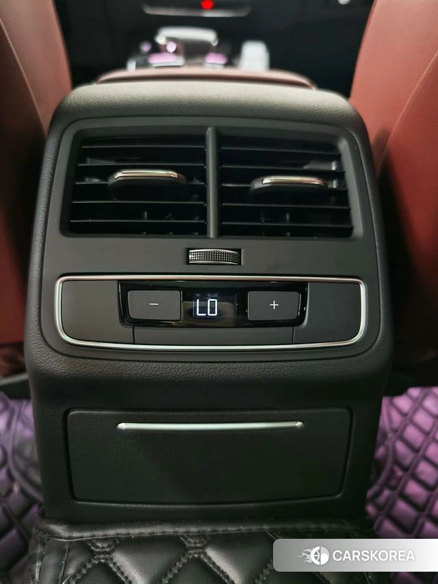 Audi A4L id 4380656 из Китая 11