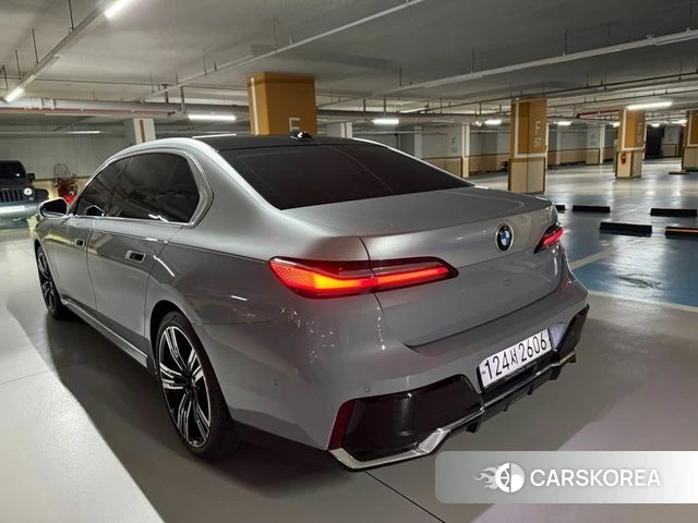 BMW 7 Series (G70) id 3903254 из Кореи 13