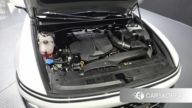 Hyundai Grandeur (GN7) id 4499581 из Кореи 16
