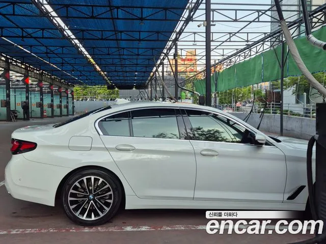 BMW 5 Series (G30) id 2691811 из Кореи 8