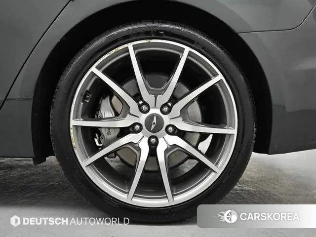 Genesis G70 id 3757544 из Кореи 16