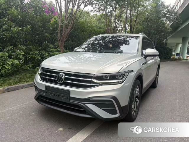 Volkswagen Tiguan L id 4374637 из Китая 15