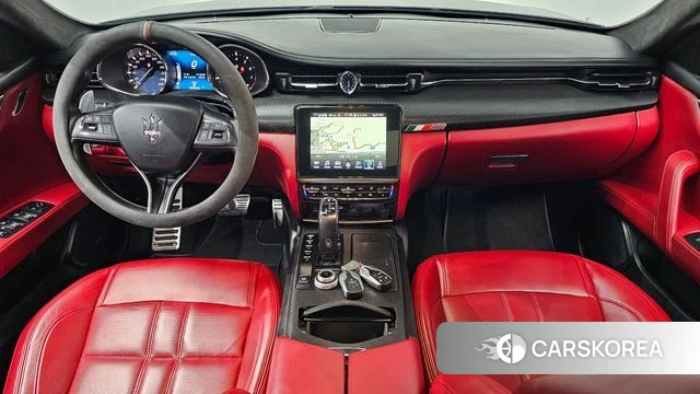 Maserati Quattroporte id 4625756 из Кореи 26