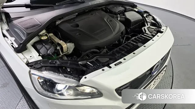 Volvo V60 Cross-Country id 3480423 из Кореи 16