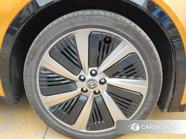 Toyota bZ5 id 4353321 из Китая 17