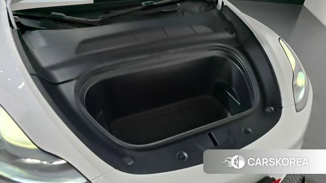 Tesla Model Y id 4414570 из Кореи 31