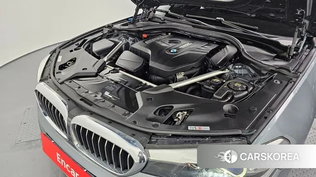 BMW 5 Series (G30) id 3368698 из Кореи 16