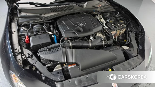 Maserati Ghibli id 4721304 из Кореи 35