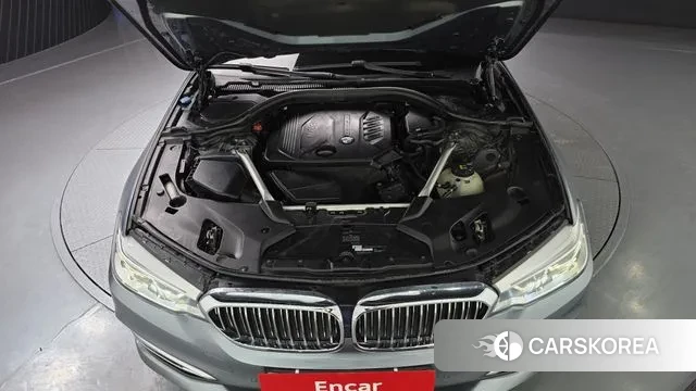 BMW 5 Series (G30) id 3677587 из Кореи 16