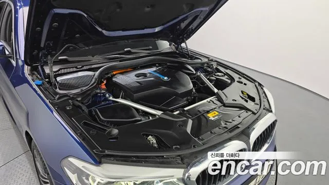 BMW 5 Series (G30) id 2854677 из Кореи 16