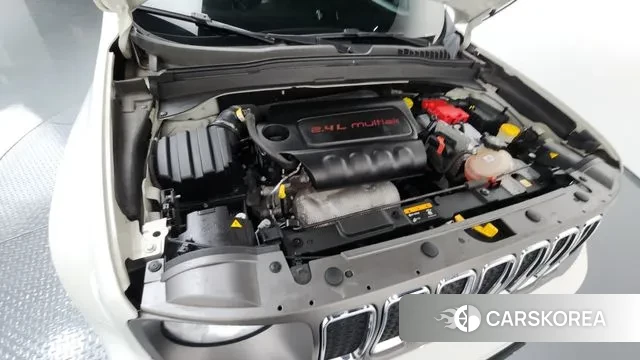 Jeep Renegade id 3350732 из Кореи 16