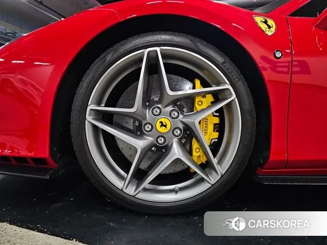 Ferrari F8 Tributo id 2930928 из Кореи 16