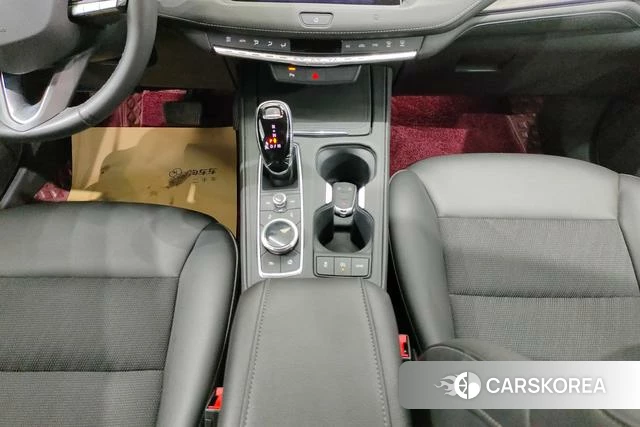 Cadillac XT4 id 3957775 из Китая 13