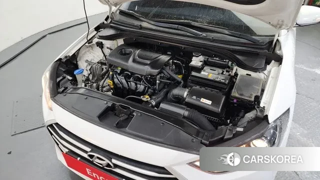 Hyundai Avante AD id 3602366 из Кореи 16