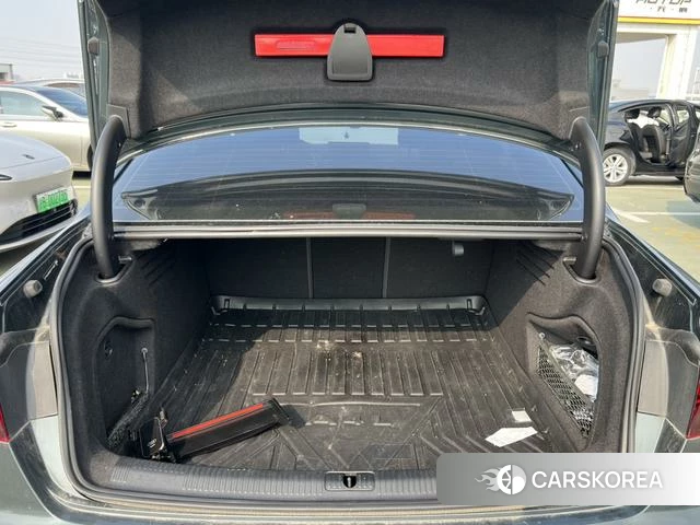 Audi A4L id 4258831 из Китая 13