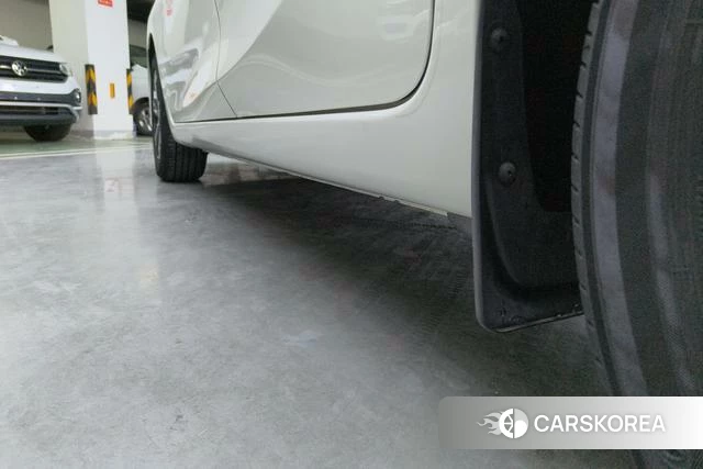 Nissan TIIDA id 4212252 из Китая 13
