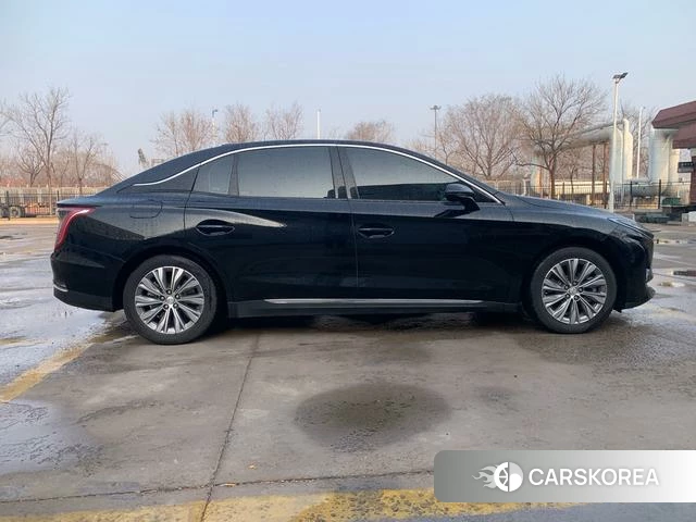 Red flag E-QM5 2025 Черный из Китая, фото 6