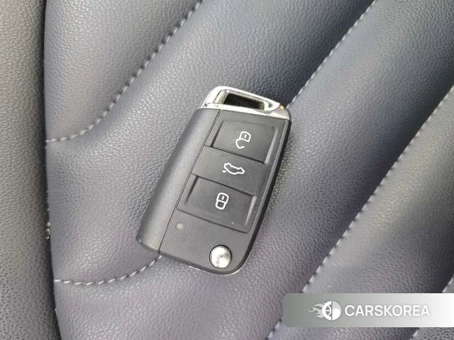 Volkswagen Tuyue id 4262558 из Китая 16