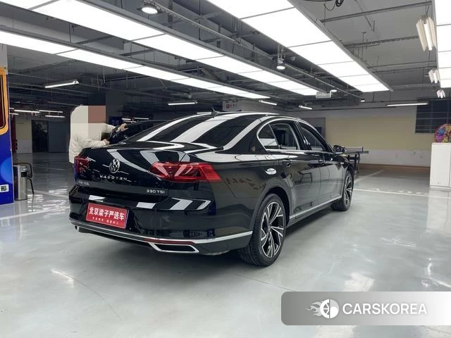 Volkswagen Magotan 2022 Черный из Китая, фото 6