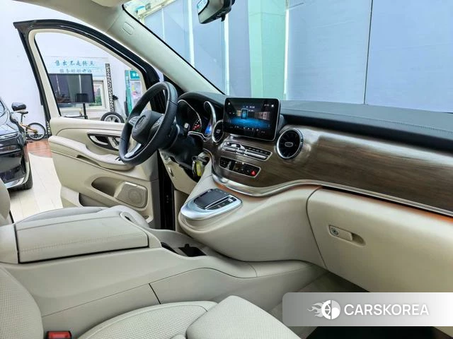Mercedes-Benz V-class id 4221889 из Китая 15